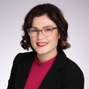 Meet your Posher, Alexis